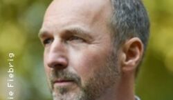 Veranstaltung: Lesung - Stefan Schwarz: "Das rächt sich mit sechzig!" - Neue Texte, academixer in Leipzig