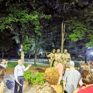 Veranstaltung: Washington, D.C. at Dusk: Guided Bus Tour, United States Navy Memorial in Washington, D.C.