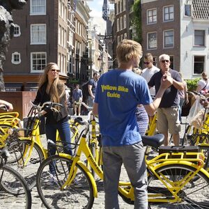 Veranstaltung: Amsterdam: 2-Hour Highlights Bike Tour, Amsterdam Centraal in amsterdam