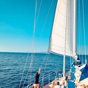 Veranstaltung: Agistri, Moni & Aegina: Sailboat Cruise with Lunch & Snacks from Athens, Athens Cruises in Piraeus