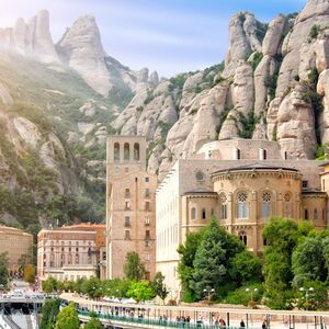 Veranstaltung: Montserrat: Excursión desde Barcelona + Cata de Vinos y Almuerzo Opcionales, Day Trips from Barcelona in Barcelona