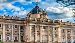 Veranstaltung: Asesinato en el Palacio Real: juego interactivo de misterio en inglés, Wonder Tours, Calle Santiago 18 in Madrid