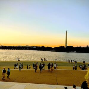 Veranstaltung: Washington, D.C. at Dusk: Guided Bus Tour, United States Navy Memorial in Washington, D.C.