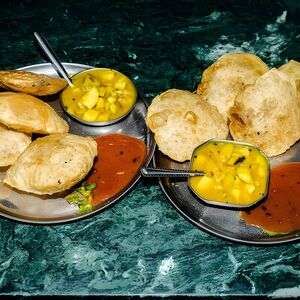 Veranstaltung: Bengali Nights Kolkata Food Tour with 13+ Tastings, Esplanade in Bangor