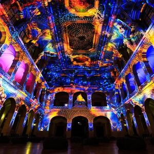 Veranstaltung: Enlightment : Un spectacle de lumière au cœur du Palais de la Bourse, Palais de la Bourse in Marseille