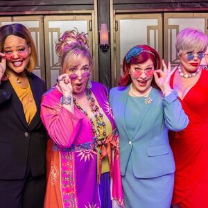 Veranstaltung: Menopause the Musical at Harrah's Cabaret, Las Vegas in las vegas