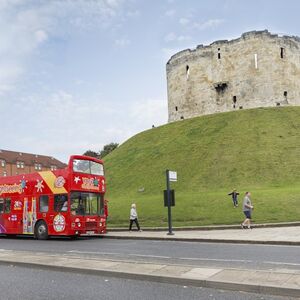 Veranstaltung: Hop-On Hop-Off Bus York, York Bus Tours in York