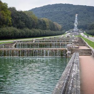 Veranstaltung: Reggia di Caserta: Biglietto d'ingresso prioritario + Andata e ritorno da Napoli, Royal Palace of Caserta in Caserta