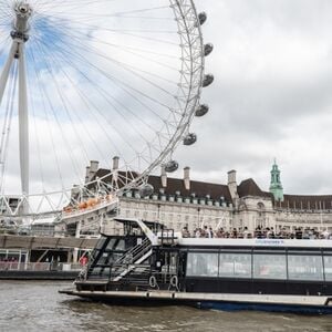 Veranstaltung: London: Guided Harry Potter Walking Tour + London Eye Fast Track Ticket, London Theatre in london