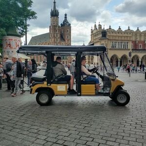 Veranstaltung: Old Town Krakow: Electric Golf Cart Tour + Audio Guide, Krakow in kraków