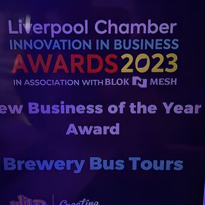 Veranstaltung: Brewery bus tour, 5 breweries, 12 beers, 1 pizza, 1 bus, The Shankly Hotel in Liverpool