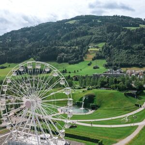 Veranstaltung: Swarovski Crystal Worlds + Transfer from Innsbruck, Swarovski Business Building Brandtgut in Wattens