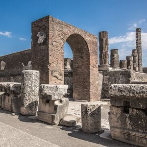 Veranstaltung: Pompei e il Vesuvio: Tour guidato + Gita di un giorno da Napoli, Vesuvius Day Trips from Naples in Naples