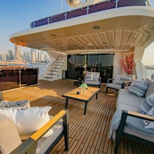 Veranstaltung: Dubai Harbour: Super Yacht Experience with Live Music & Drinks, Dubai Cruises in Dubai