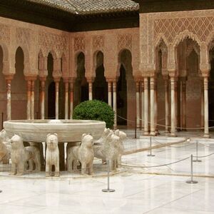 Veranstaltung: Alhambra y Palacios nazaríes: Entrada sin colas + Tour guiado, Alhambra in granada