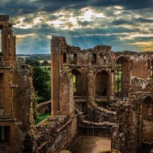 Veranstaltung: Kenilworth Castle and Elizabethan Garden, Kenilworth Castle and Elizabethan Garden in Nottingham