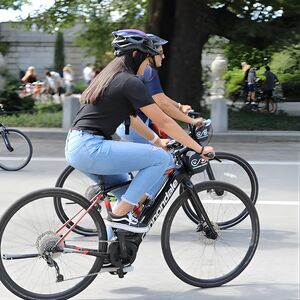 Veranstaltung: Electric Bike Tour of Manhattan and the Waterfront Greenway, 79 Chambers St in New York