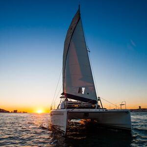 Veranstaltung: Lisboa: Passeio de Catamarã ao Pôr-do-Sol, Lisbon Cruises in Lisbon