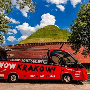 Veranstaltung: Krakow: Hop-on Hop-off Bus Tour + Galicia Jewish Museum, Krakow in kraków