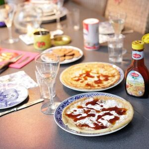 Veranstaltung: Amsterdam: Dutch Pancake Cooking Class + Lunch in a Canal House, Amsterdam Centraal in amsterdam