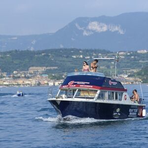 Veranstaltung: Lago di Garda: tour in barca di 6 ore con sosta a Sirmione, Lake Garda Activities in Sirmione