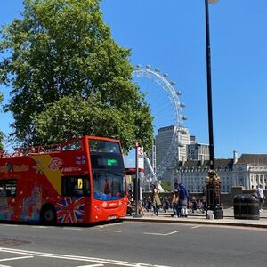 Veranstaltung: City Sightseeing London: Hop-on Hop-off Bus Tour, London Eye in London