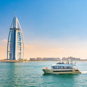 Veranstaltung: Dubai Harbour: 3-Hr Evening Yacht Tour around Atlantis with Live BBQ, Dubai Cruises in Dubai