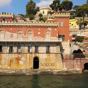 Veranstaltung: Napoli: Edizione invernale del tour in barca di Castel dell'Ovo, Naples City Tours in Naples