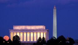 Veranstaltung: Washington DC: Monuments at Night Bike Tour, Unlimited Biking Washington in Washington