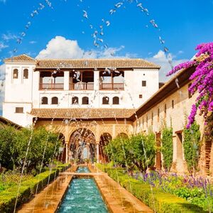 Veranstaltung: Alhambra y Palacios Nazaríes: Visita Guiada + Transporte desde Málaga, Alhambra in Granada