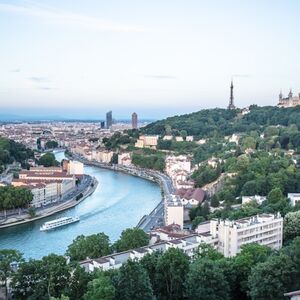 Veranstaltung: Dîner-croisière sur la Saône par Les Bateaux Lyonnais Hermès II, Lyon Cruises in Lyon