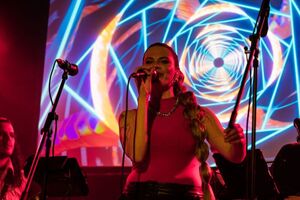 Veranstaltung: Aga Labus Band + Jupiter Orbit Escape (J.O.E.) - Progressiver Stil-Mix von Jazz-Pop bis Trip Hop im Frontfrauen Doppelkonzert, Kofferfabrik in Fürth