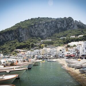 Veranstaltung: Isola di Capri con la Grotta Azzurra: escursione guidata di un giorno da Roma, Day Trips from Rome in Rome