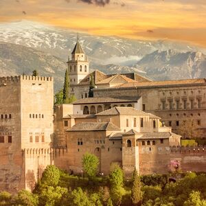 Veranstaltung: Alhambra y Palacios Nazaríes: Visita Guiada + Transporte desde Málaga, Alhambra in Granada