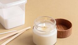 Veranstaltung: Love After Dark: Couples Candle Making Class, Above Average Candle Studio in Chicago