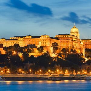 Veranstaltung: Budapest: Cocktail and Folklore Night Cruise, Budapest in budapest