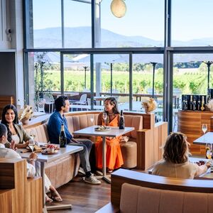 Veranstaltung: Yarra Valley: Guided Premium Lunch & Wine Tasting + Transfers, Yarra Valley Day Trips from Melbourne in Melbourne