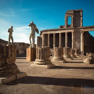 Veranstaltung: Pompei: Biglietto d'ingresso con audioguida + viaggio di andata e ritorno da Salerno in treno, Day Trips from Salerno in Salerno