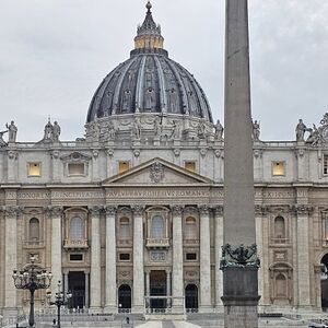 Veranstaltung: Basilica di San Pietro e Tombe Papali: Visita guidata + scalata della cupola, St. Peter's Basilica in Rome