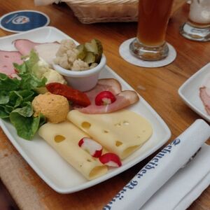 Veranstaltung: Munich: Traditional Bavarian Coffee and Cake Tour, Blitz Music Club in München