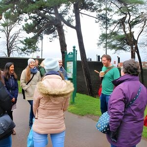 Veranstaltung: Cardiff Private Dark History Tour, John Batchelor Statue in Cardiff