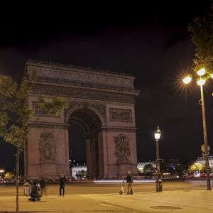 Veranstaltung: Tour Eiffel : accès au 2ème étage avec option Sommet + visite nocturne en bus, Eiffel Tower in Paris