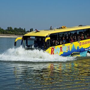 Veranstaltung: Budapest: RiverRide 1.5-Hr Floating Bus Experience, Budapest in budapest