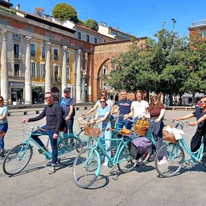 Veranstaltung: Milano: Tour in bicicletta dei punti salienti e delle gemme nascoste, Museo Teatrale alla Scala - Sala Esedra in milan