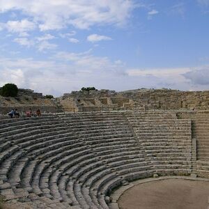 Veranstaltung: Ingresso al Parco Archeologico di Segesta + Servizio navetta andata e ritorno, Parco Archeologico di Segesta in Calatafimi