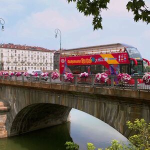 Veranstaltung: Museo Nazionale del Cinema di Torino: Salta la Coda + Bus Hop-on Hop-off, Mole Antonelliana in Turin