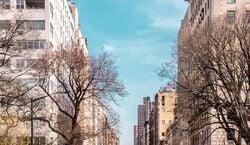 Veranstaltung: Upper East Side Mystery Picnic: Self-Guided Foodie Adventure, in New York