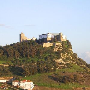 Veranstaltung: Arrábida: Tour de vinho de dia inteiro saindo de Lisboa + degustação de vinhos, Wine Day Trips from Lisbon in Lisbon