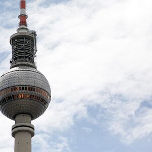 Veranstaltung: Berlin: Die Mauer & die DDR Geführte Tour, Babylon in Berlin