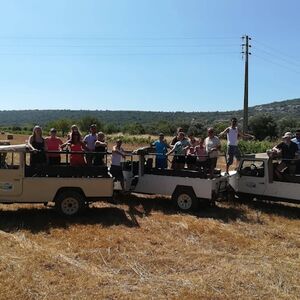 Veranstaltung: Algarve: Passeio de Jeep Safari ao Pôr do Sol com Jantar, Algarve Jeep Safari Tours in Albufeira